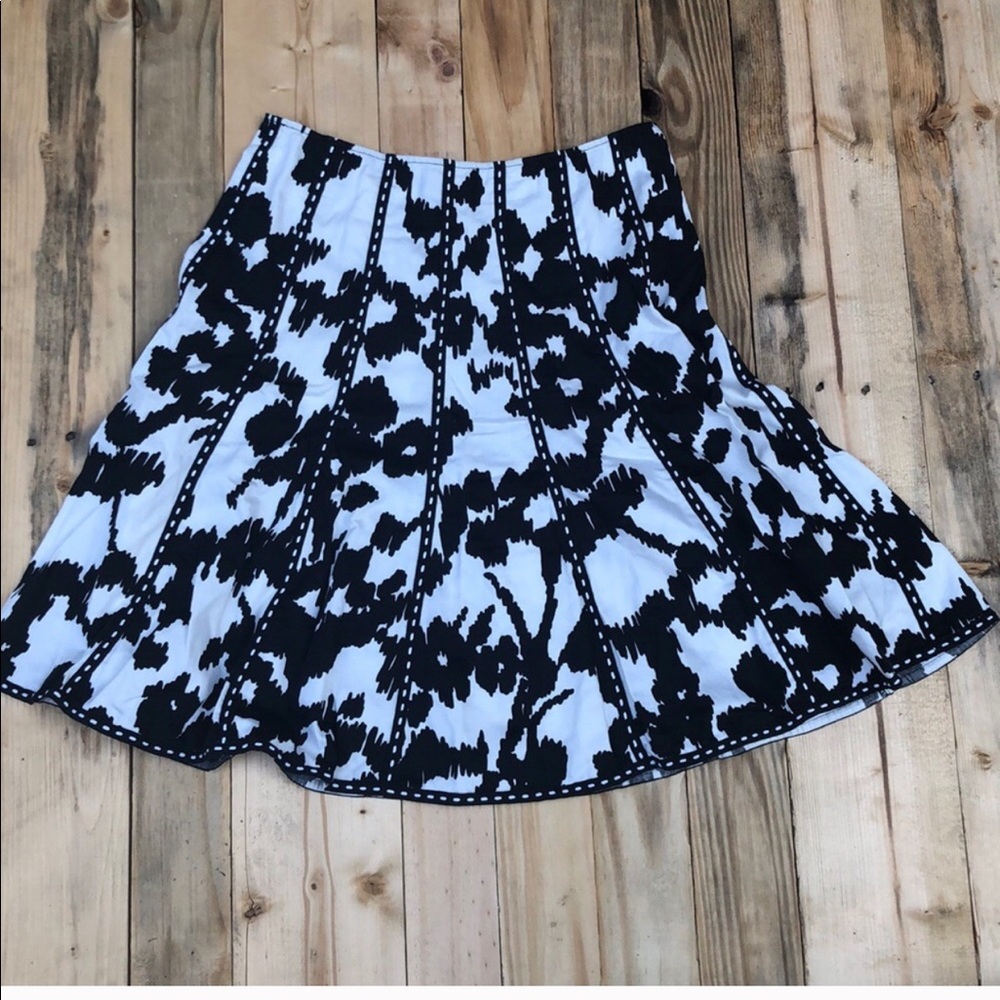Cabi | Black White Cotton Floral Skirt size 4 #937